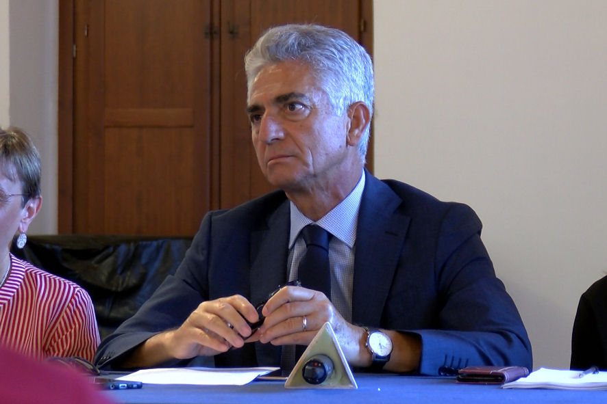 Vittoria zona rossa, la commissione prefettizia dichiara: “Non siamo stati noi a richiederla”
