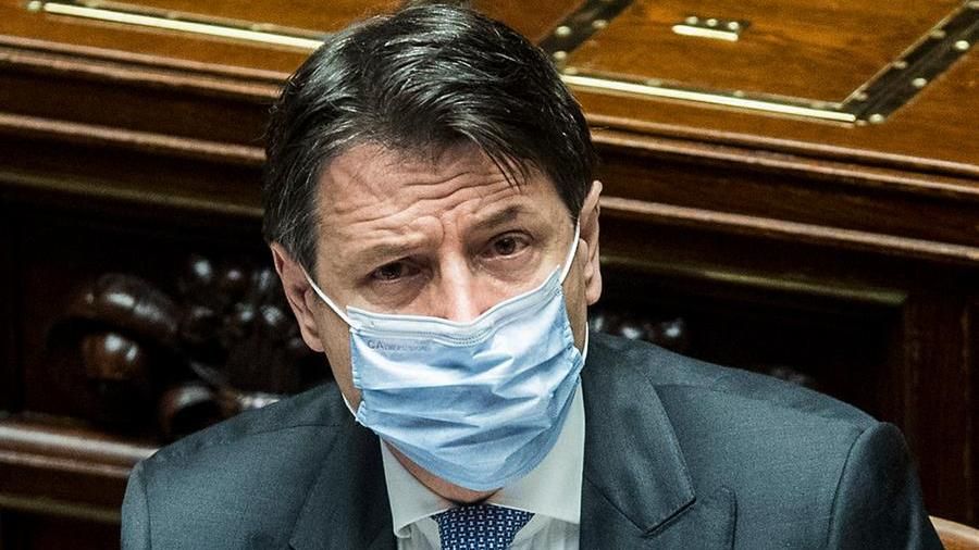 In nottata arriva la firma del nuovo DPCM, coprifuoco alle 22. La Sicilia potrebbe rientrare nella “fascia arancione”.