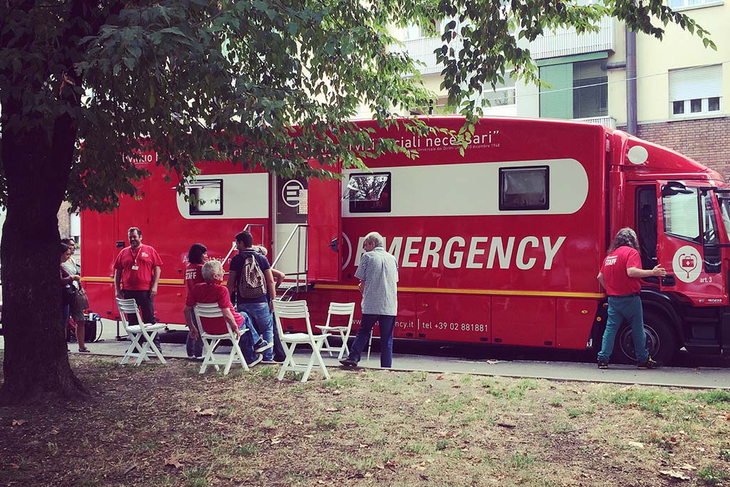 Tamponi rapidi nella fascia trasformata del ragusano con la clinica mobile di Emergency