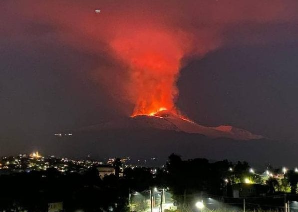 Gli esperti ribadiscono: “L’Etna non c’entra”