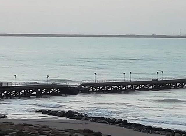 Crolla pontile a Gela