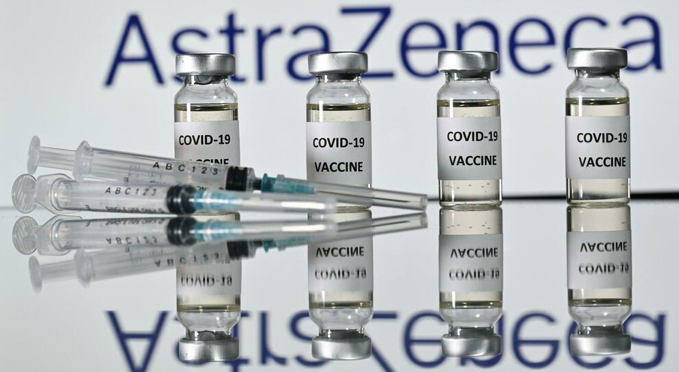 Il Ministero dà l’ok: vaccino Astrazeneca fino a 65 anni