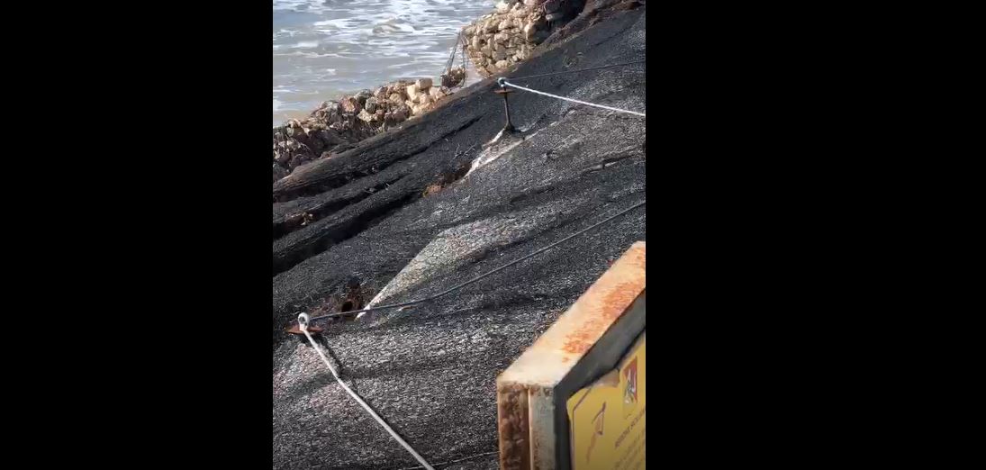 E’ crollato il muro di Caucana: i tiranti di ferro non hanno tenuto. VIDEO