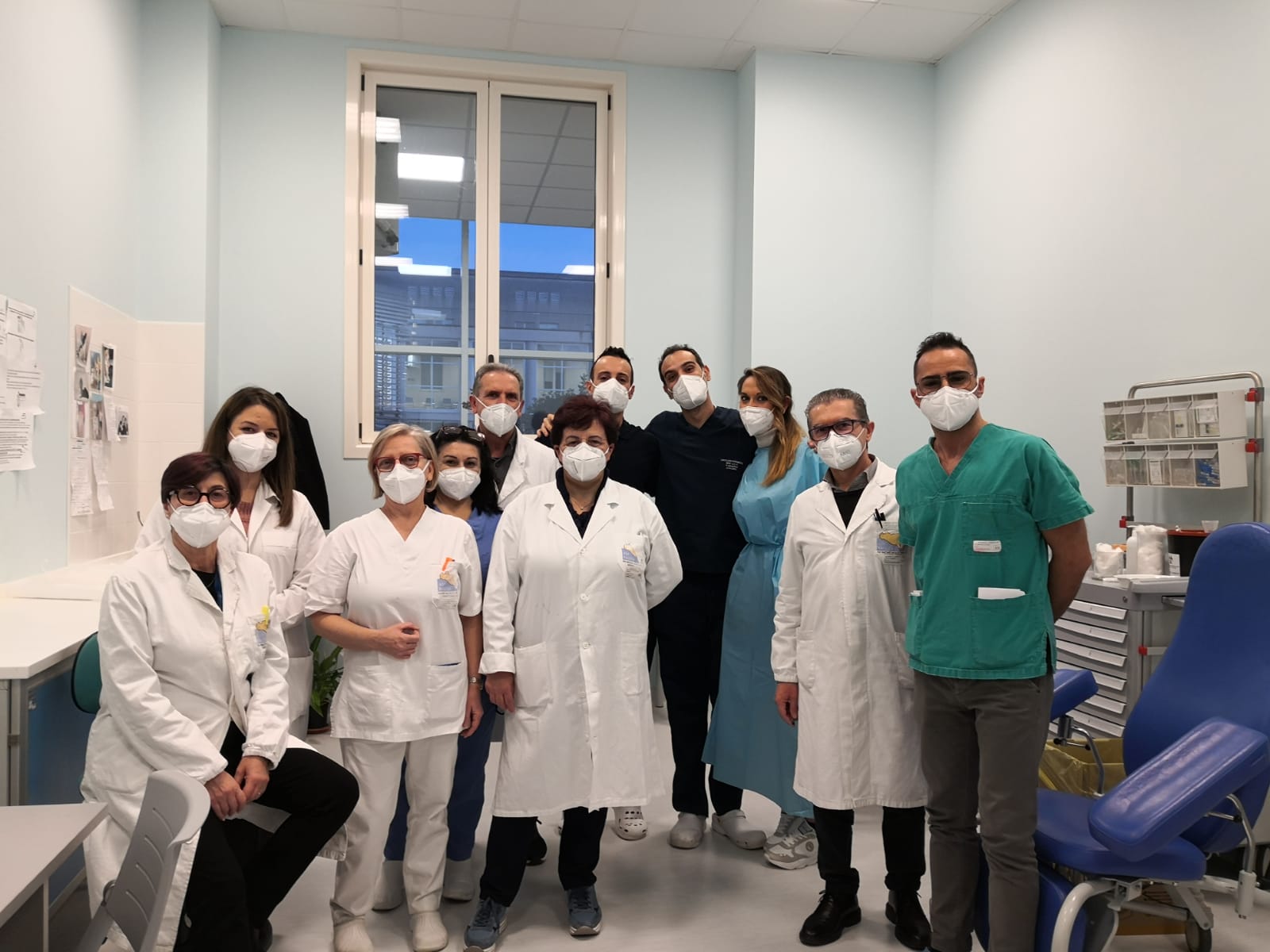 Operatori sanitari del Giovanni Paolo II tutti vaccinati: completata la seconda dose. In tutto 1050 persone