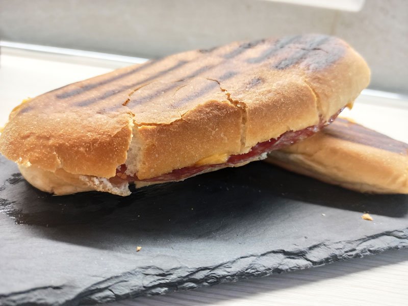 Bronte: gli nega un panino fuori orario a causa delle norme anti covid e i clienti sparano col fucile
