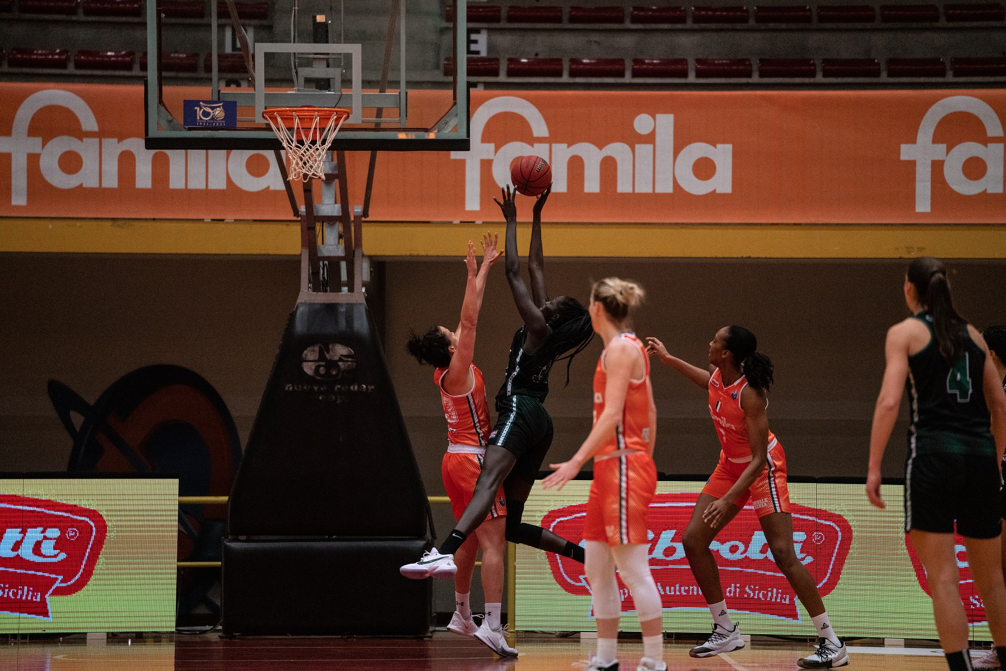 Niente da fare per la Passalacqua a Schio, vincono le orange 66-60