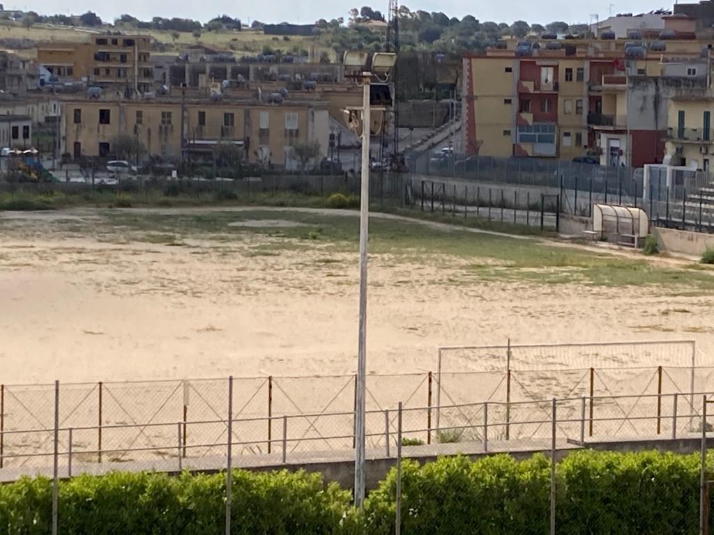 A Scicli, impianti sportivi da “Terzo Mondo”: la denuncia di Libertà Popolare