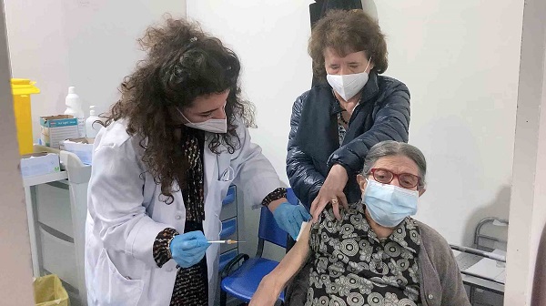 Nonna Maria Riolo, di 101 anni, si è vaccinata  Palermo