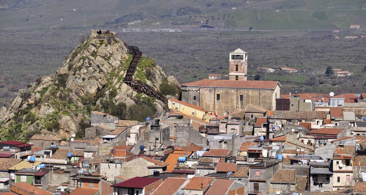 Covid, una nuova “zona rossa” in Sicilia