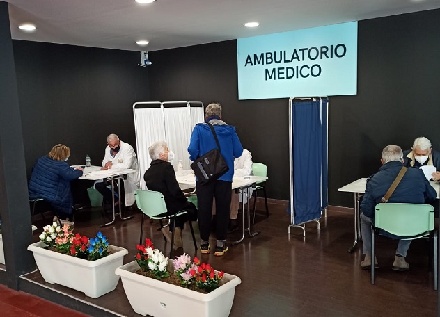 Vaccini senza prenotazione: continua l’inziativa “Porte aperte” negli hub di Ragusa