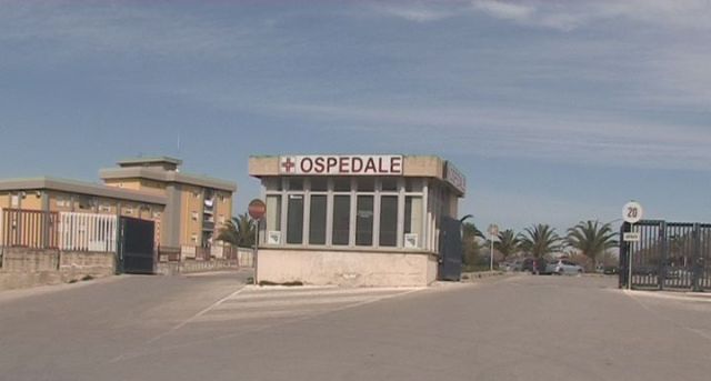 Schiaffi e liti all’ospedale di Comiso