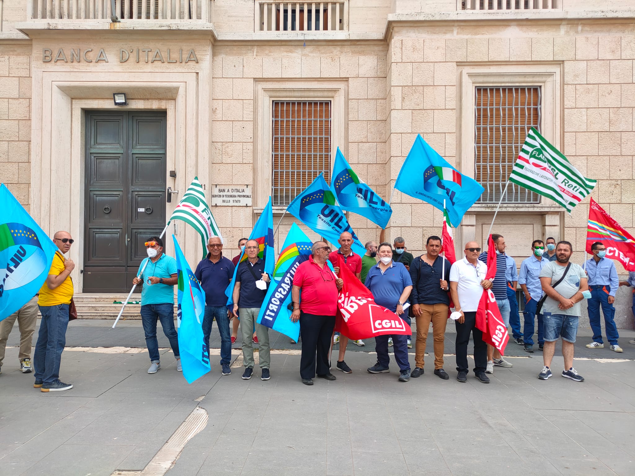 “Niente salti nel buio per i servizi pubblici essenziali”: protesta sindacale stamani a Ragusa