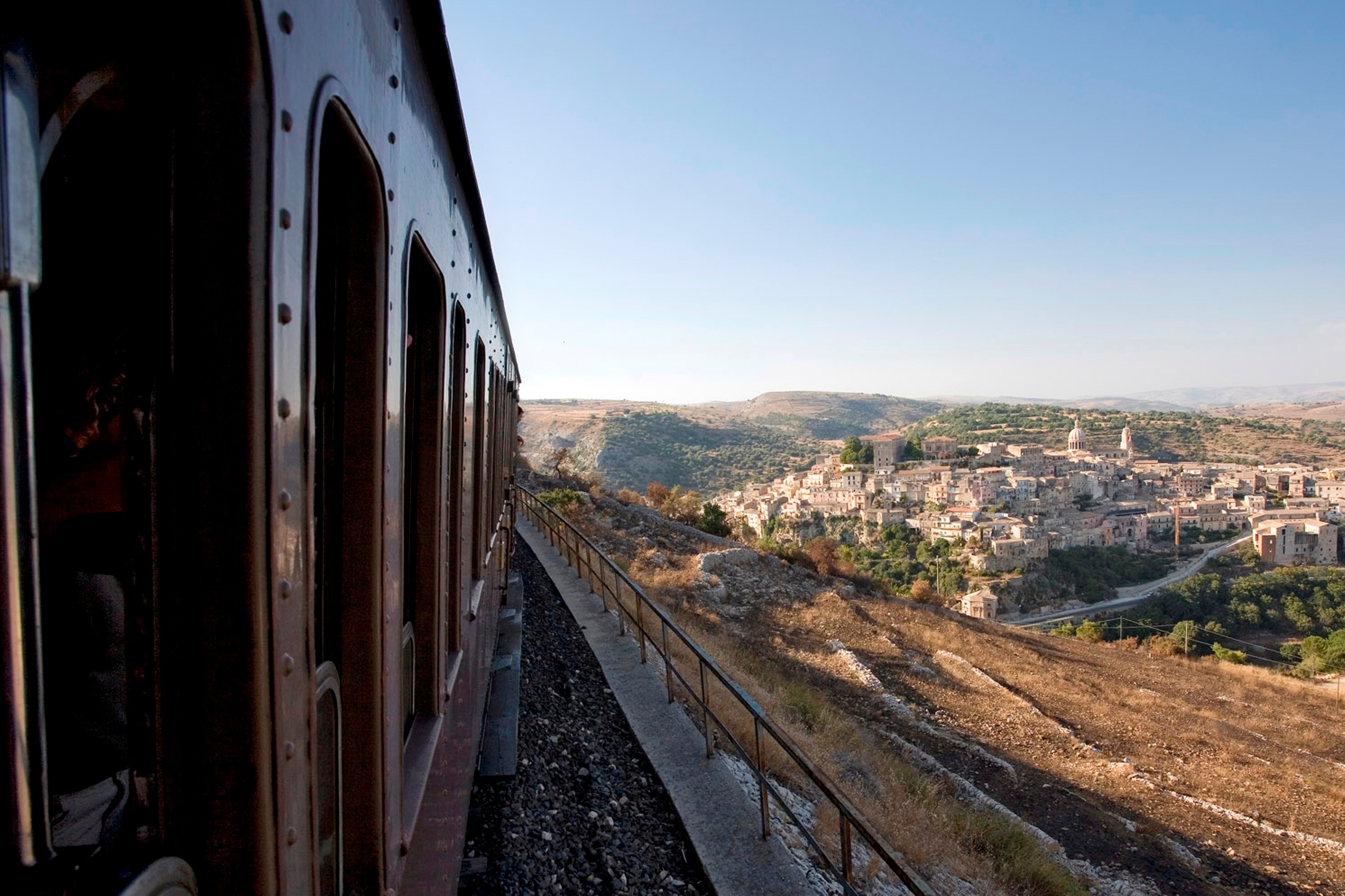 Arriva il Sicilia Express: un treno low cost per tornare a casa a Natale dal Nord. Partenza il 21 dicembre