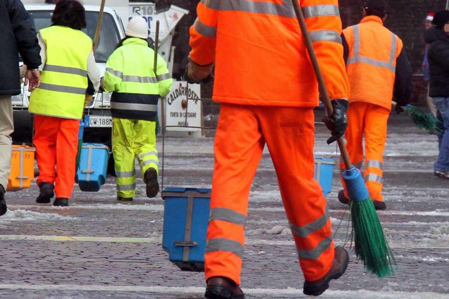 Pozzallo, Ammatuna contro la ditta smaltimento rifiuti della sua città: “Tante criticità e deficenze nella pulizia”