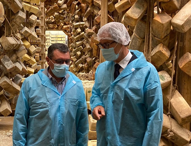 A Ragusa, presentate proposte operative per il settore lattiero-caseario al governatore Musumeci in visita alla Progetto Natura