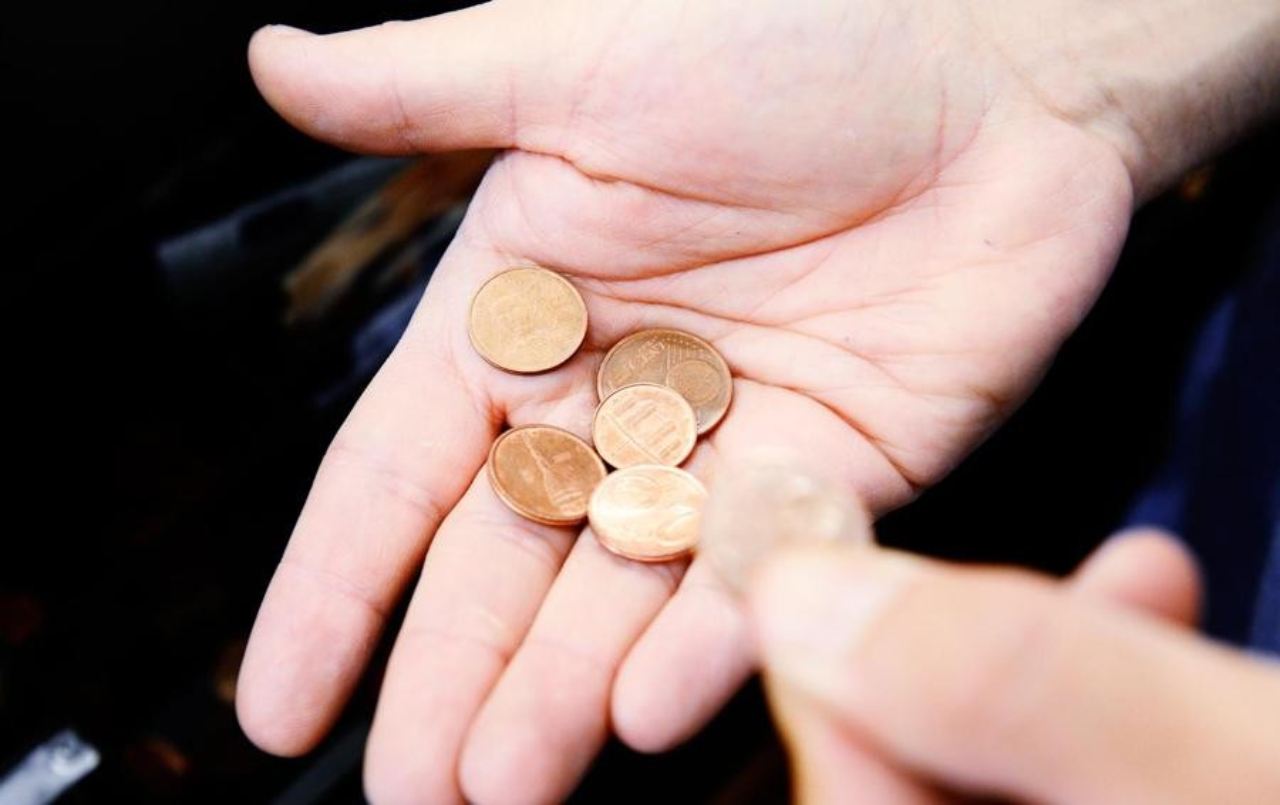 Irlanda: si licenzia e il datore di lavoro paga l’ultimo stipendio in monete da 5 centesimi