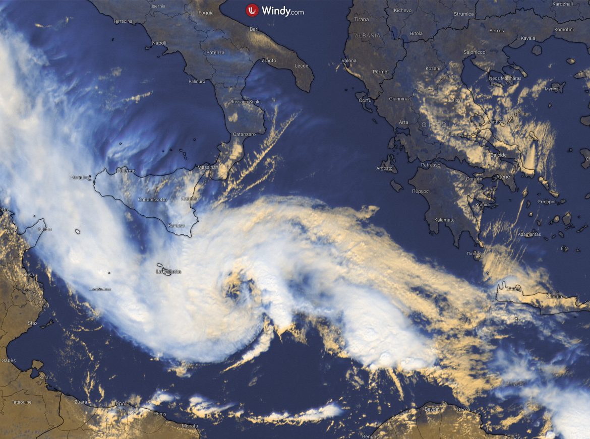 Apollo depotenziato, sembra allontanarsi dalla Sicilia