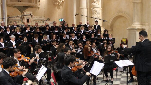 Festa di Santa Cecilia patrona dei musicisti. Stasera in cattedrale la Messa Cantate Dominum opera prima del maestro Giovanni Giaquinta