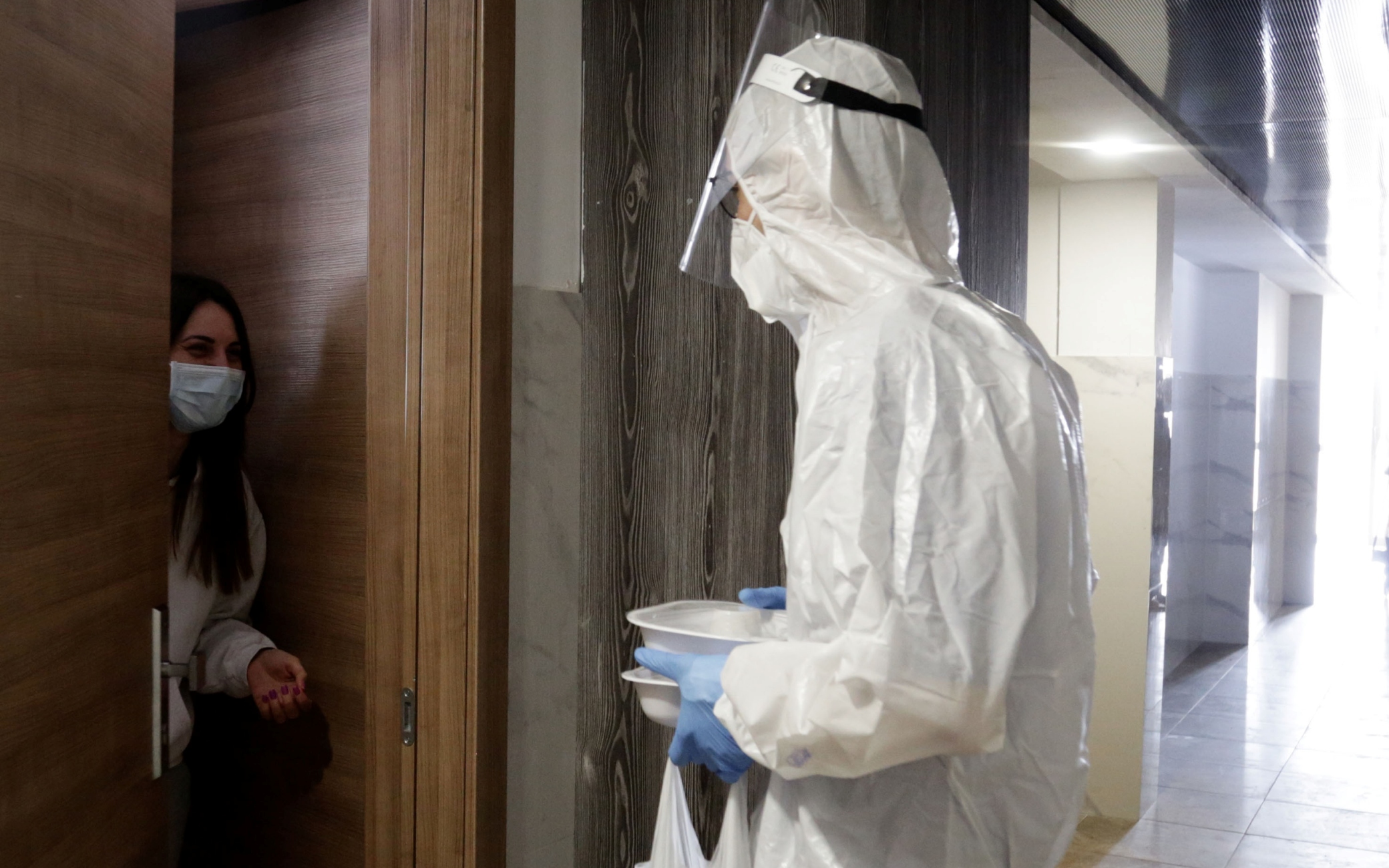 Si sta diffondendo una variante letale dell’Ebola: l’OMS emette il secondo livello di allerta più alto. Un virus senza vaccino, oltre 80 morti