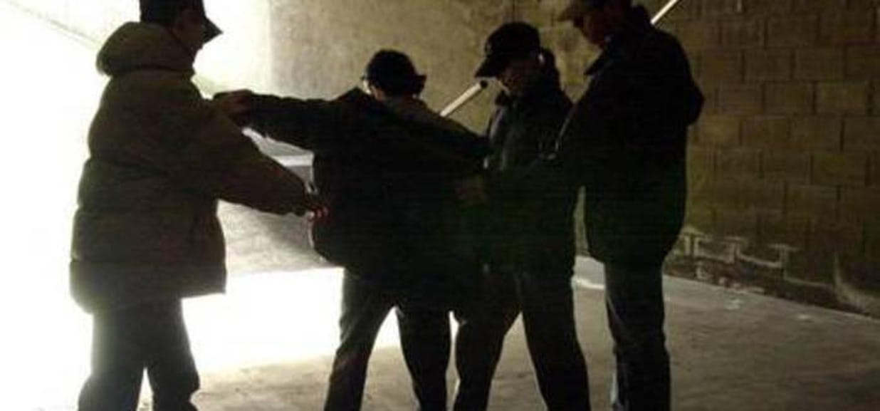 Aggredito volontario hub della protezione civile a Palermo. In azione una baby gang