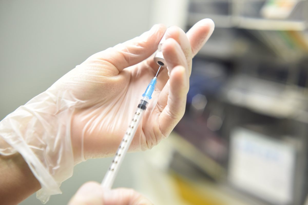 False vaccinazioni a Palermo, indagata anche una coppia di coniugi