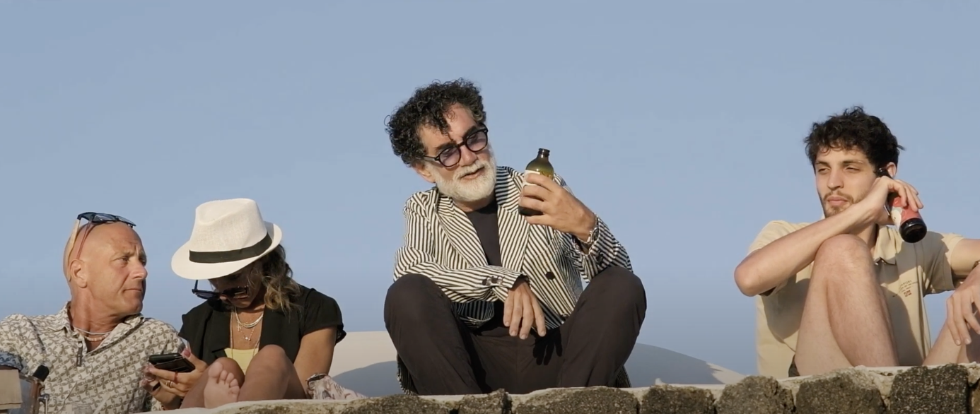 Lello Analfino celebra la Sicilia con una canzone al sapore di birra