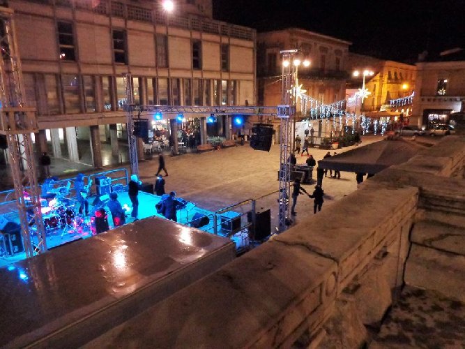 Ragusa di sera, ed è subito deserto
