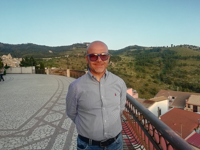 Chiodi e altalene: il nuovo libro di Sergio D’Angelo