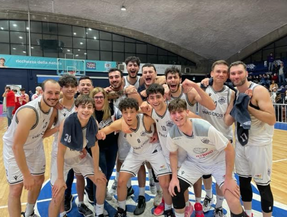 La Virtus Ragusa vola alle semifinali play-off dopo aver battuto Minibasket Milazzo