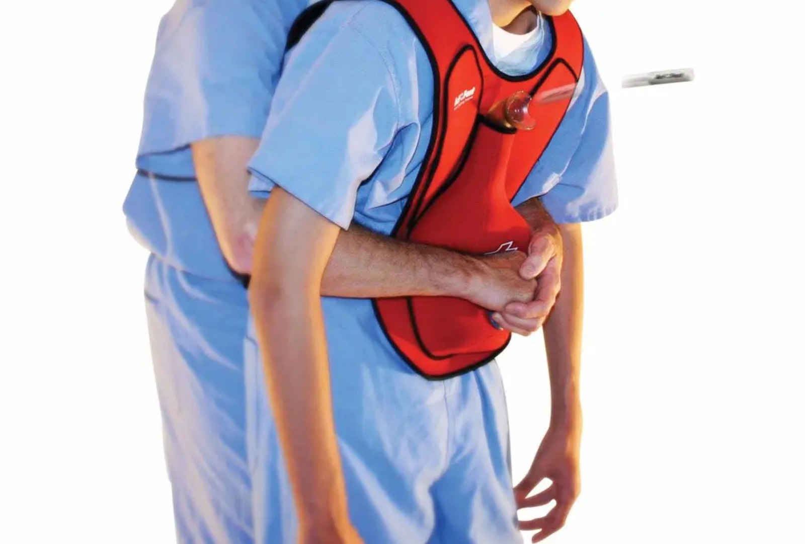 Bambino rischia di soffocare a scuola durante la ricreazione. Salvato tramite manovra Heimlich. A Pozzallo
