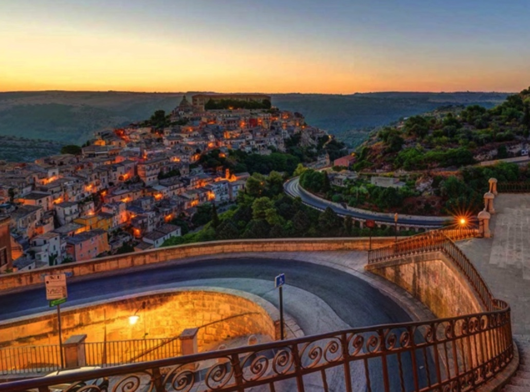 Il Comune di Ragusa cambia idea: l'infotourist di Ibla resta aperto per ...
