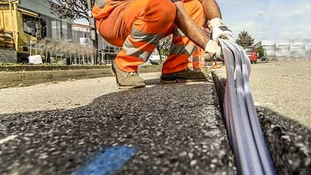 La fibra che ti sfibra. Rompono le strade di Ragusa e non le riparano. Stop autorizzazioni dal Comune finché non riasfaltano