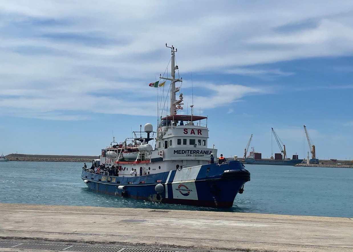 Sbarco Pozzallo, delegazione di Mediterranea incontra sindaco Ammatuna. Casarini: “Da Salvini solite scemenze, nessuna criticità in hotspot”