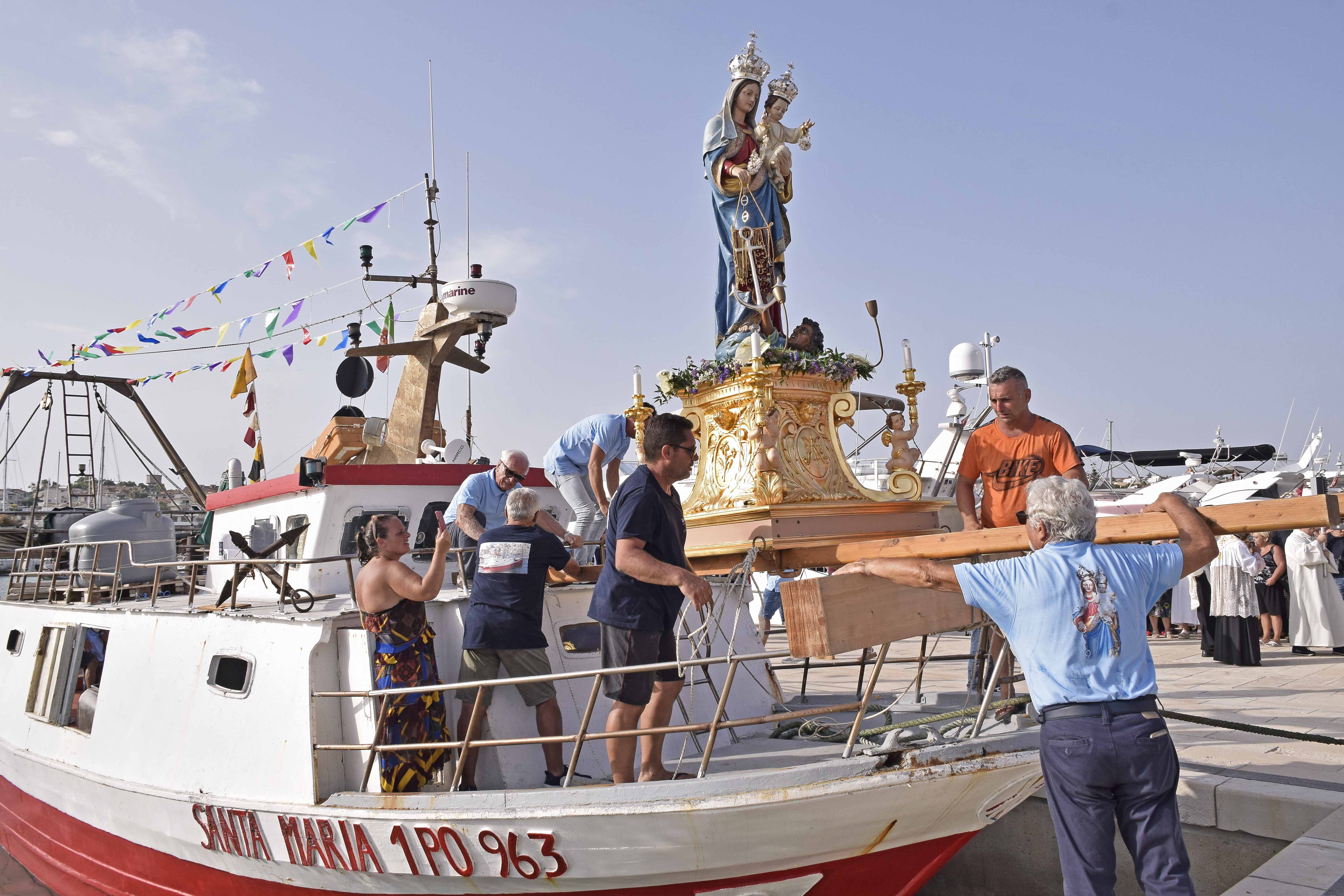 Santa Maria di Portosalvo: a Marina, il ritorno della grande festa. FOTO