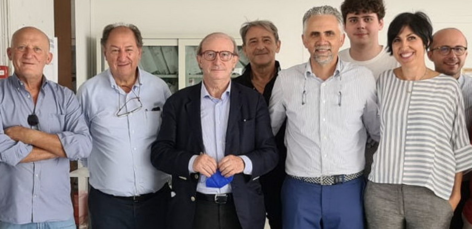 L’ex Sindaco di Modica, Abbate,  non più candidato con l’Udc ma adesso sta con Cuffaro e la sua DC nuova. Candidato anche Sebastiano Gurrieri.