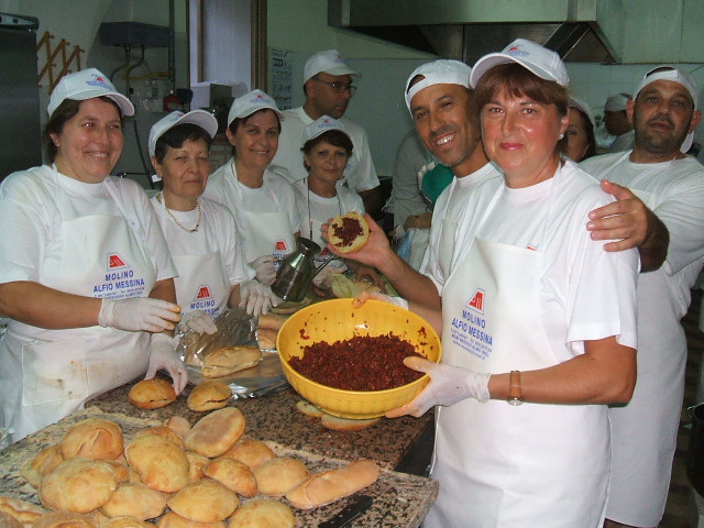 A Monterosso per la festa di San Giovanni Battista la Sagra del pane. Il programma completo