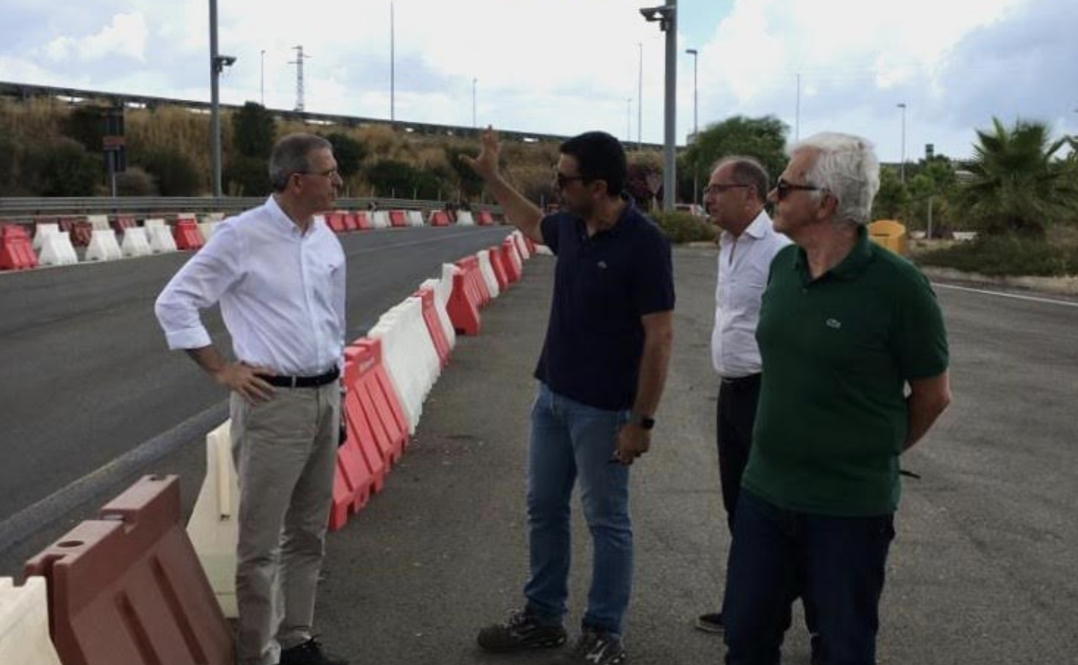 Lavori autostrada fino a Modica, forse si apre ad ottobre. Sopralluogo dell’assessore Falcone anche al porto di Pozzallo