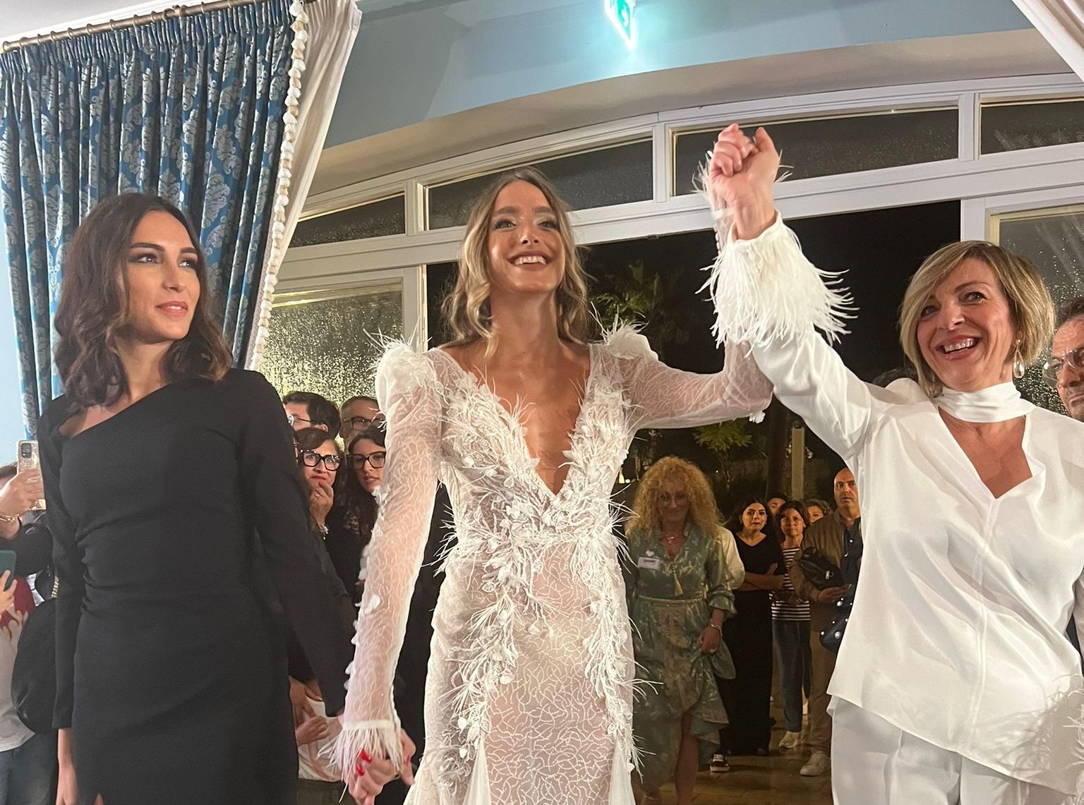 Sposa Mirella Blanco: grande successo per la sua  sfilata evento