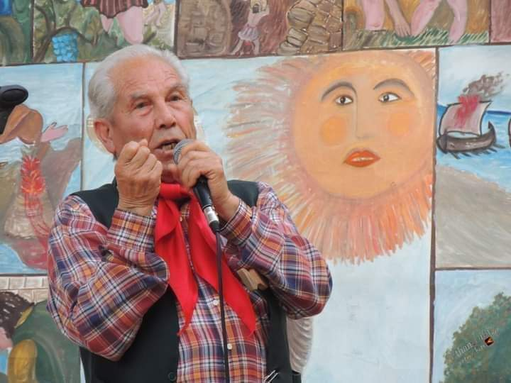 Addio a Giovanni Virgadavola, cantastorie e carrettiere d’altri tempi. Era stato iscritto nel registro eredità immateriali. VIDEO