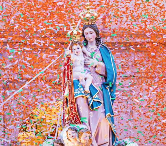 A Comiso la Madonna delle Grazie, a Pedalino la Madonna del Rosario e a Monterosso c’è San Giovanni. Le feste della domenica