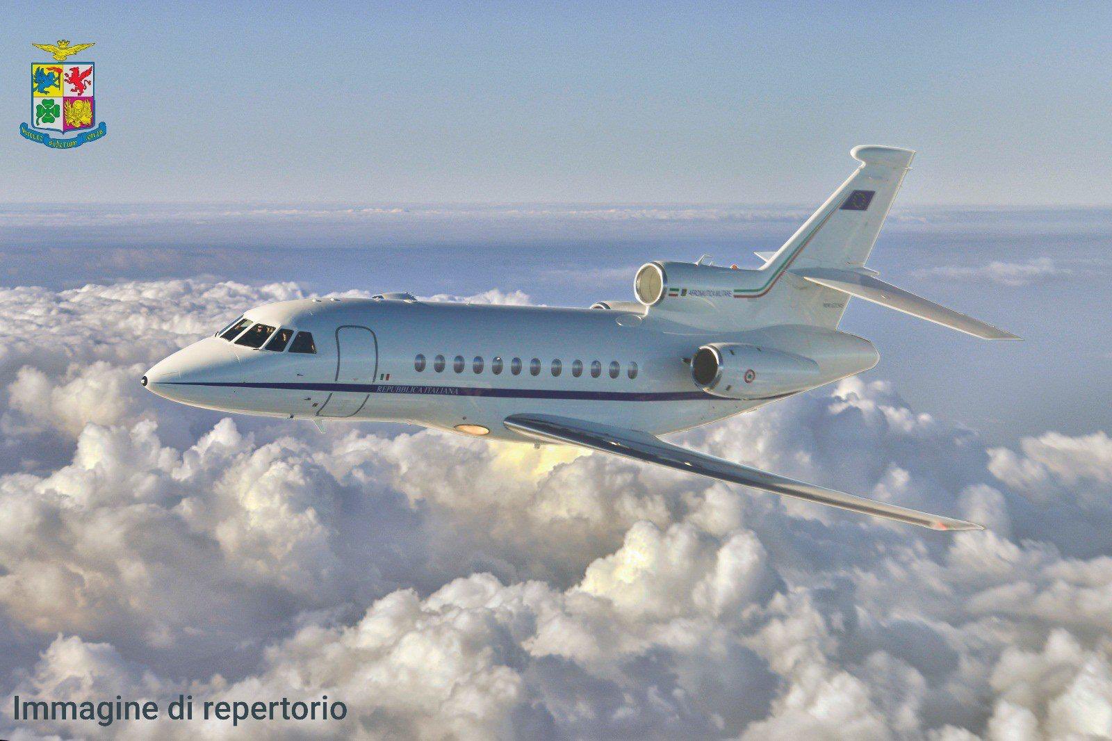 Volo salva-vita dell’Aeronautica per un bimbo di 6 giorni da Catania a Roma