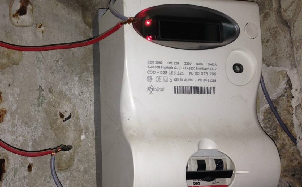 Palermo: rubavano energia elettrica, scoperte 50 case con allacci abusivi