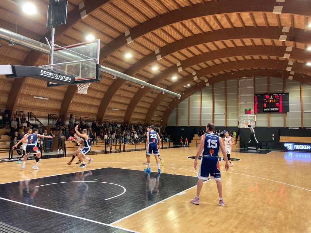 La Virtus Ragusa cede sul finale alla capolista ma si è battuta fino alla fine