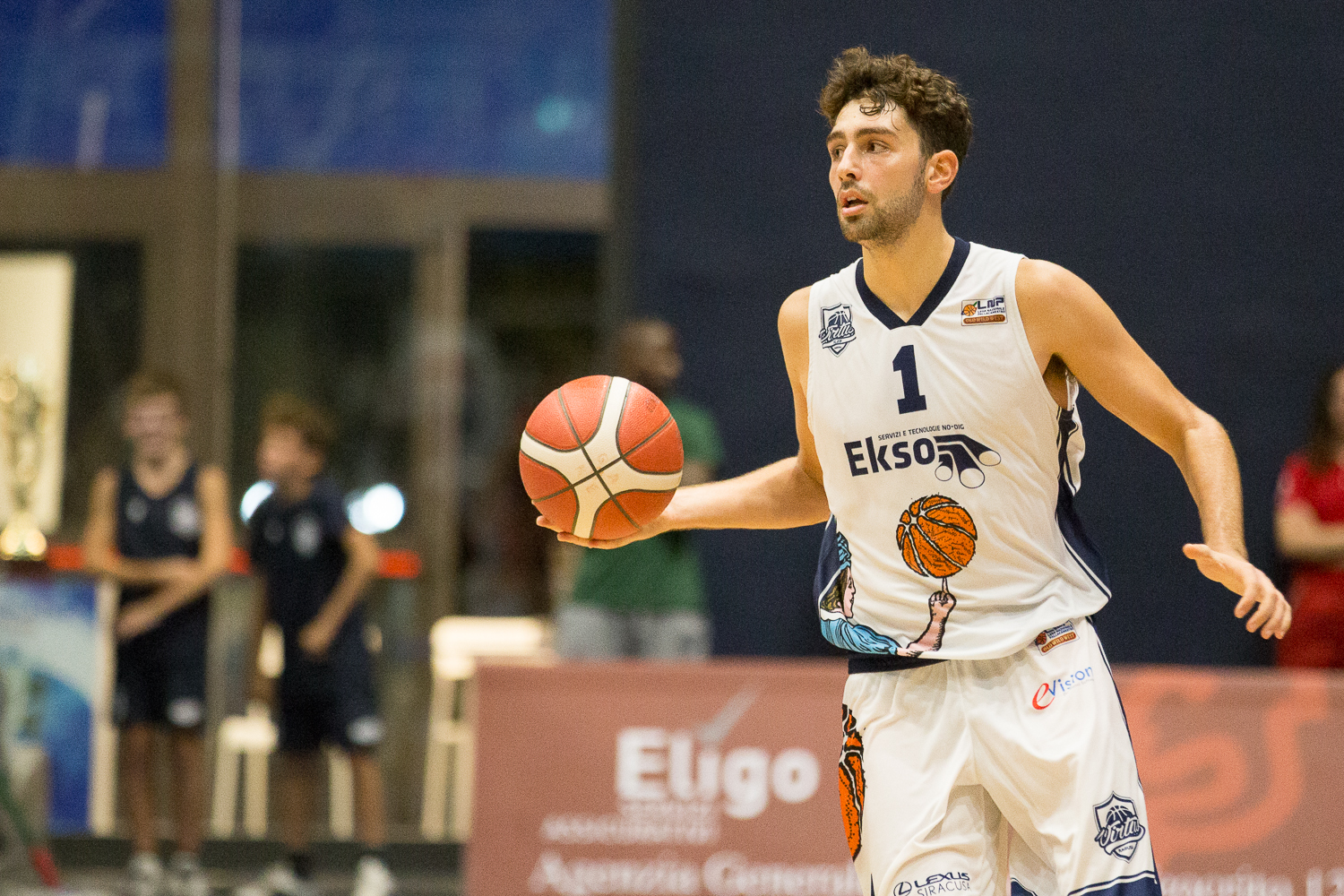 Come 30 anni fa esatti, Virtus Ragusa contro Vicenza. Tutti al PalaPadua a tifare per il basket