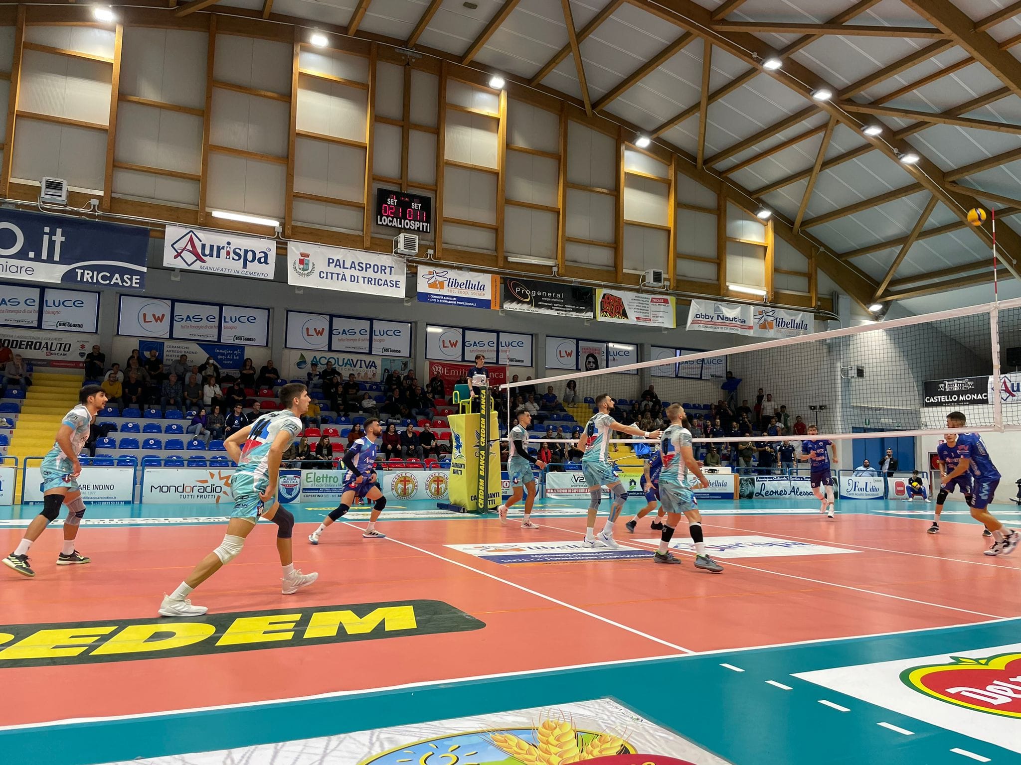 L’Avimecc Volley ko contro Lecce. Ultras prende a botte giocatore