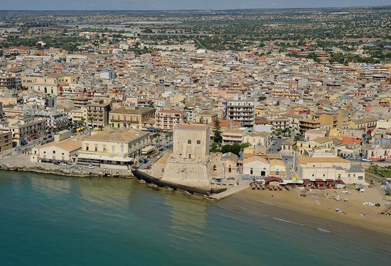 Acqua “salata” a Pozzallo, ma non è solo una questione di bolletta: i cittadini chiedono chiarezza sui cloruri