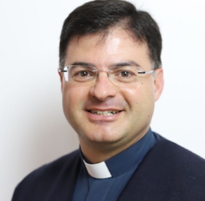 Una messa per ricordare don Campailla morto per covid
