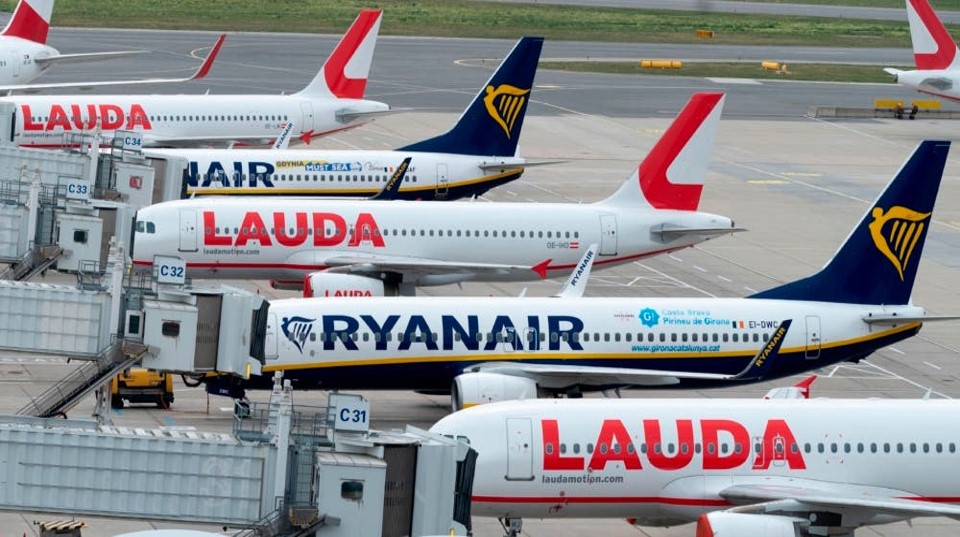 Ryanair recluta assistenti di volo a Palermo e a Messina