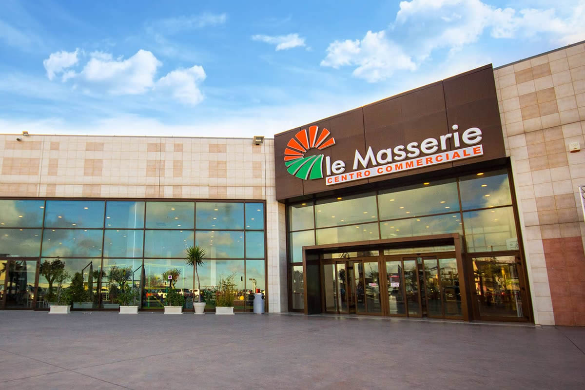 Il Centro Commerciale Le Masserie resterà aperto il 26. Inutile la raccolta firme dei lavoratori