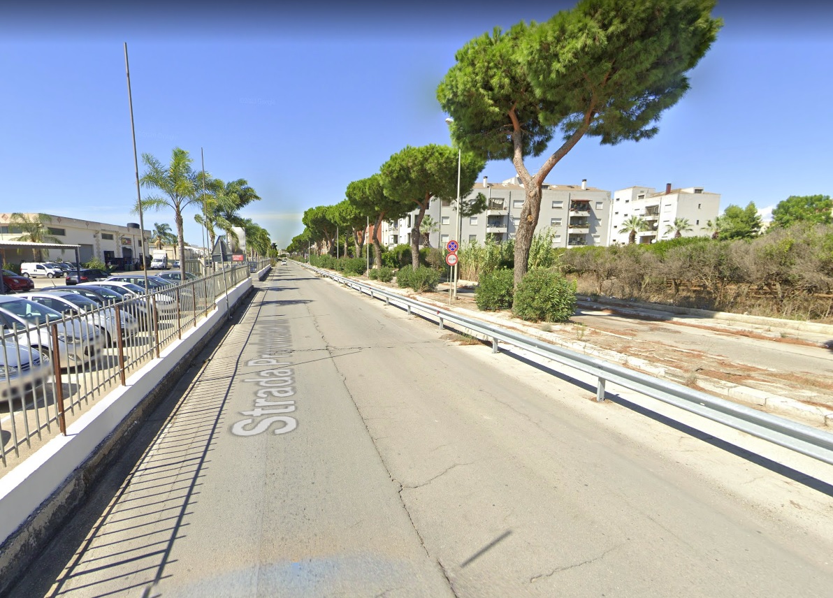 Via Lavore a Vittoria? Semafori non funzionati e strada dissestata